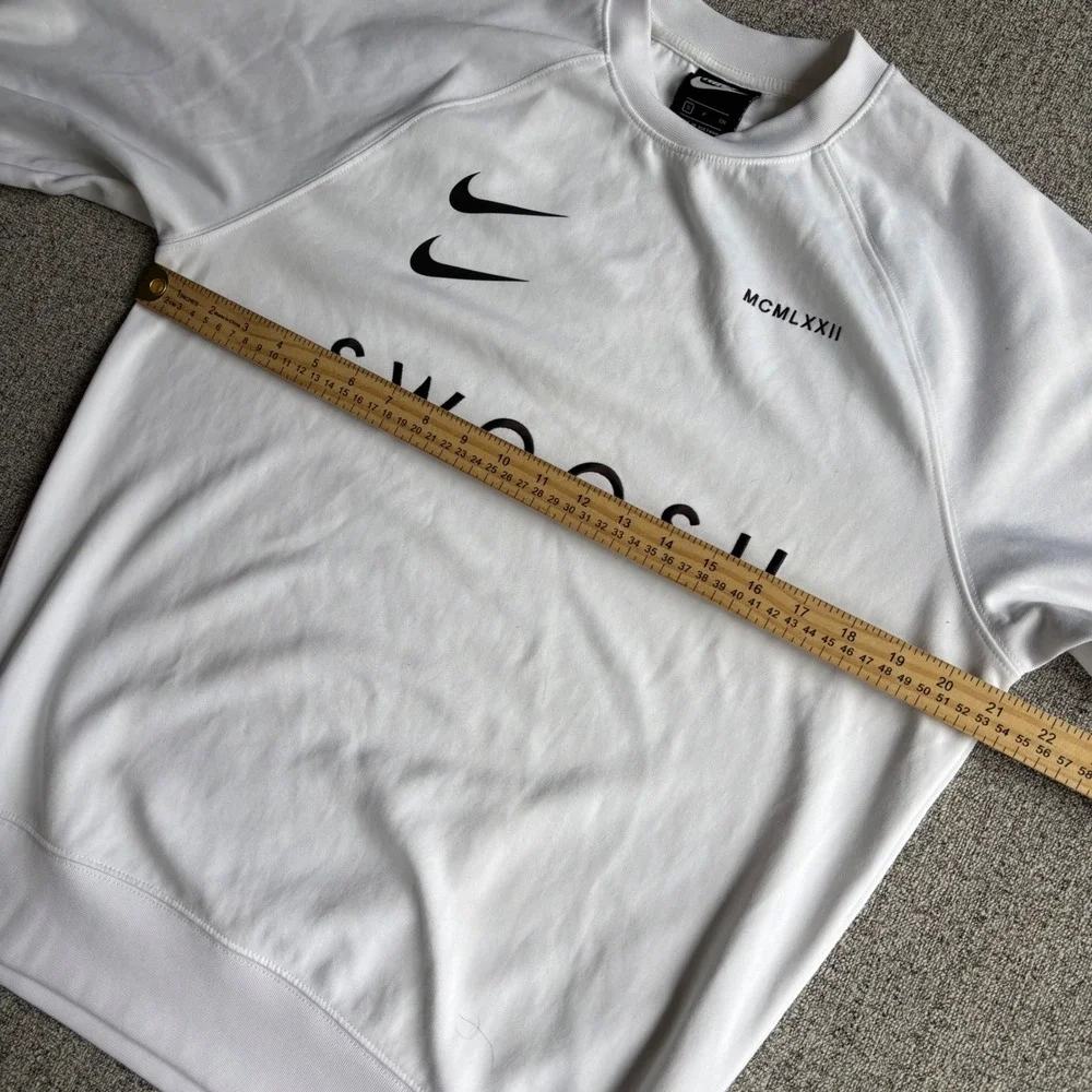 Nike Sweatshirt Mens Small Swoosh White Double Logo MCMLXXII Graphic Crewneck